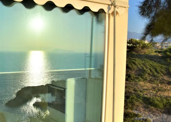 Apartment Emerald Halepa *