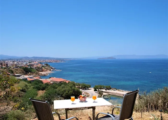 Emerald Halepa * Hriszí Aktí Haniá